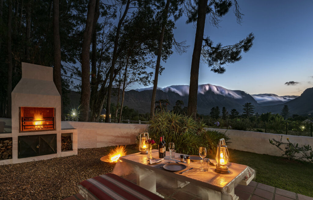 Accommodation Barbeque Alfresco Dinning Mountain Views Franschhoek Chanteclair.jpg 1024x655